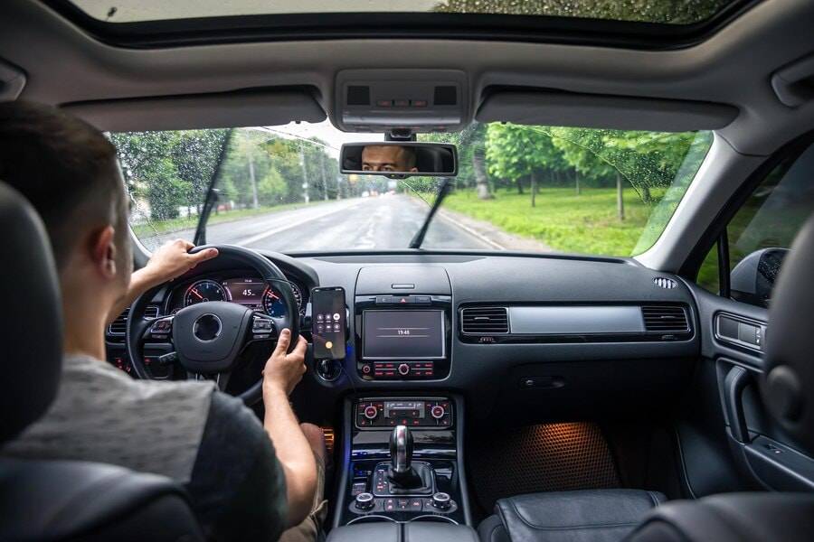 choisir un système audio de voiture pour une conduite sonorisée et agréable