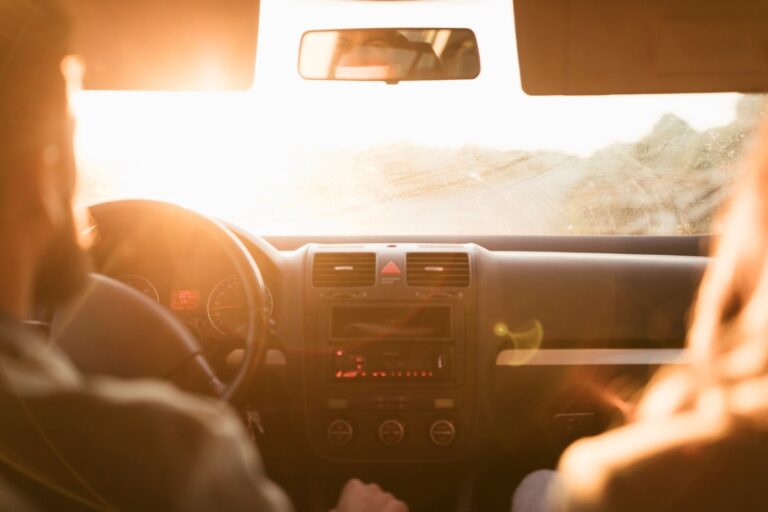limiter la chaleur dans une voiture avec des accessoires