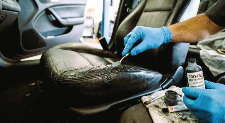 Réparation siège en cuir voiture : siège avant fissuré avant et après réparation